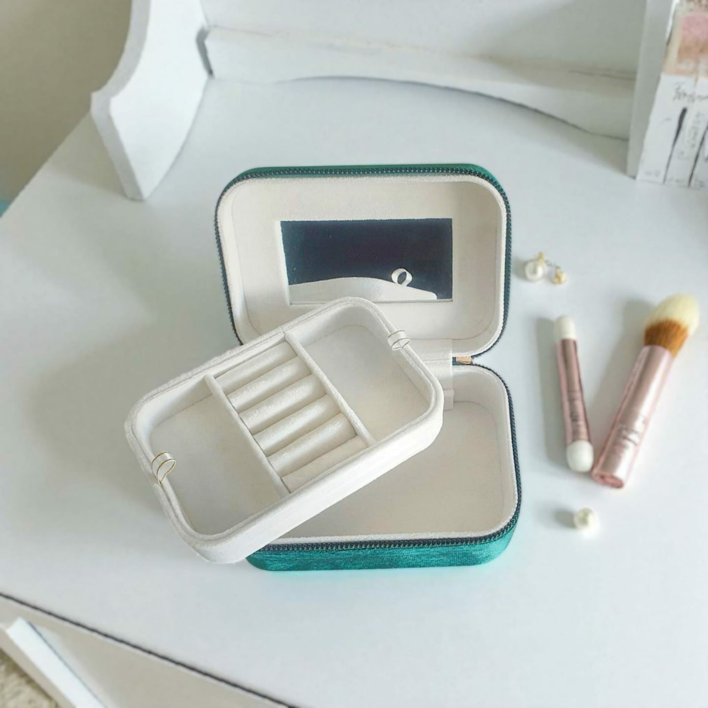 Velvet Travel Jewelry Keeper