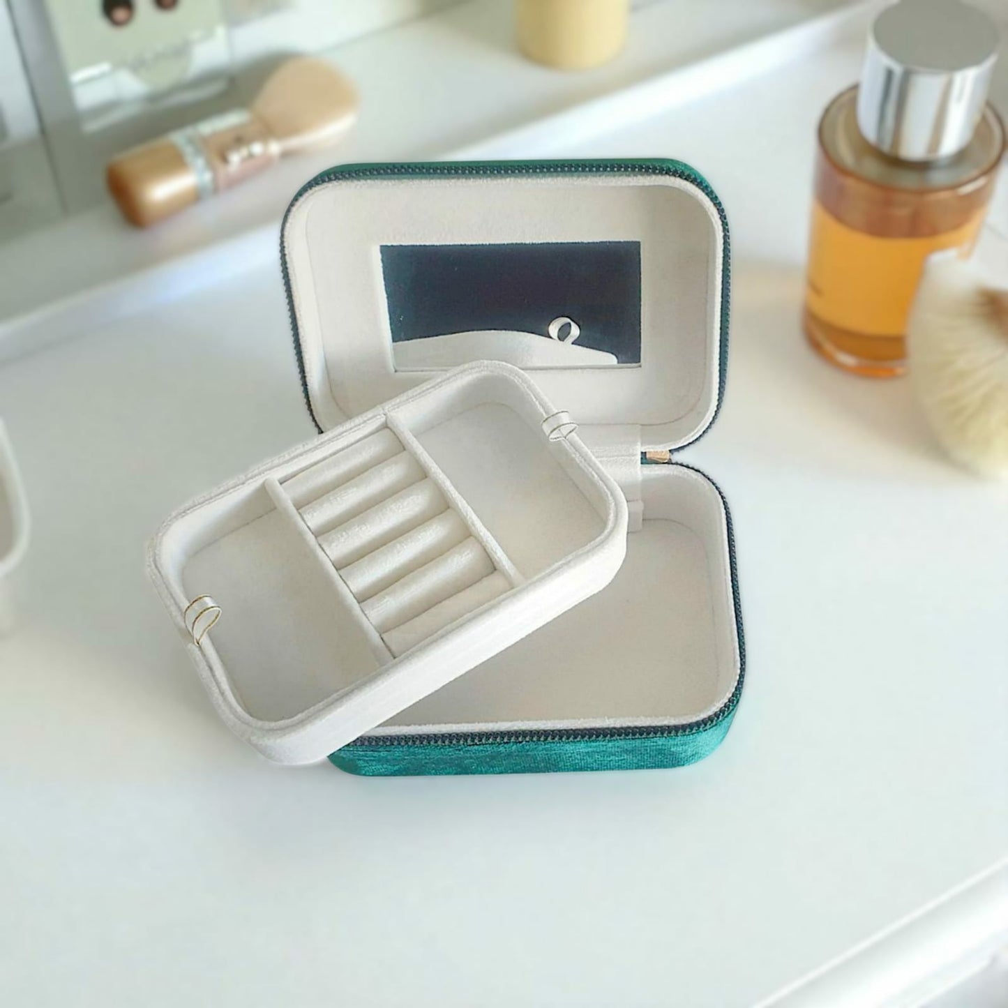 Velvet Travel Jewelry Keeper